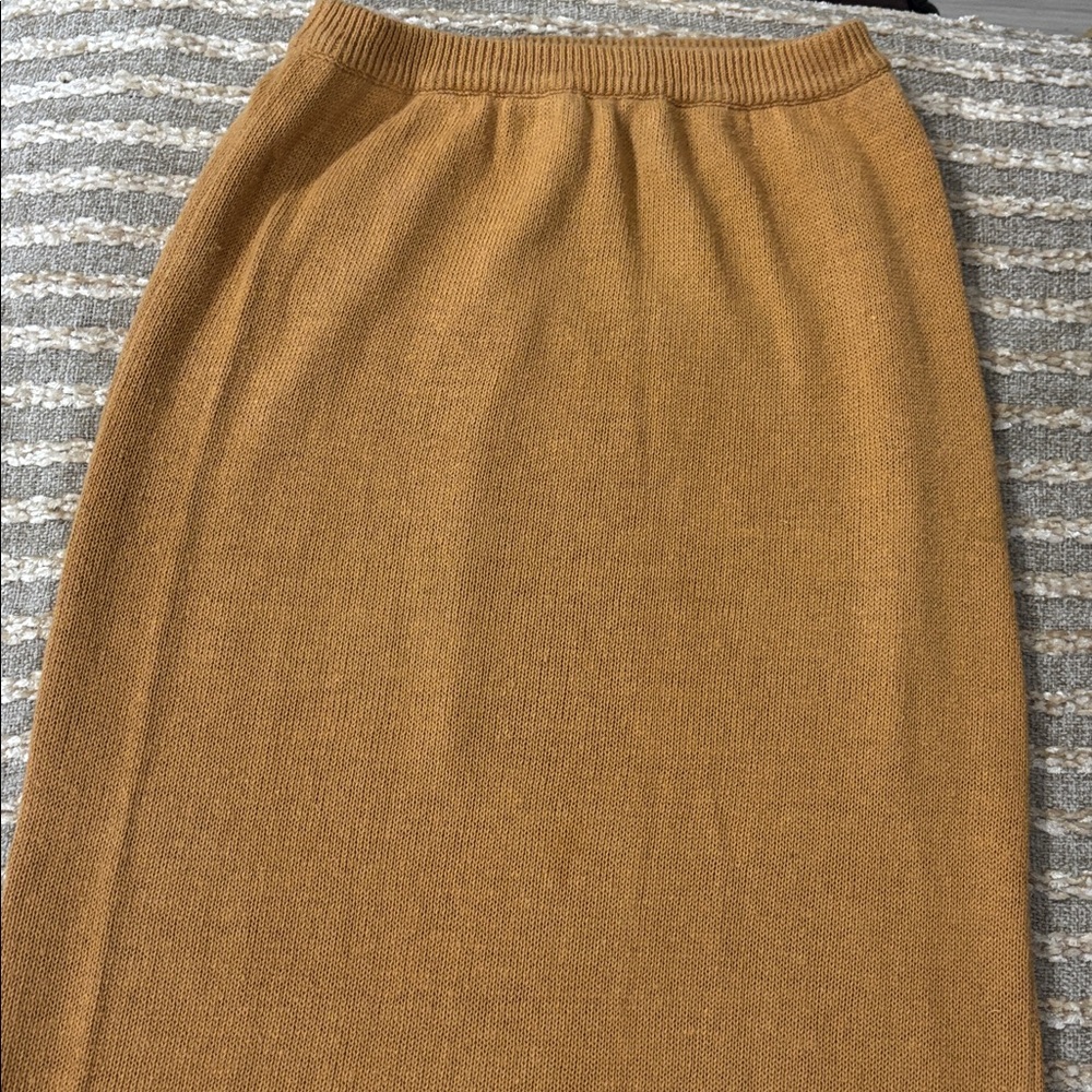 Christian Dior Vintage Mustard Ribbed Knit High Waist Pencil Midi Skirt Size M‎ - Picture 4 of 12